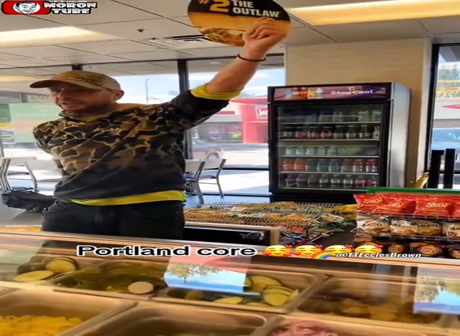 Video :A addict requests a lunch despite being broke